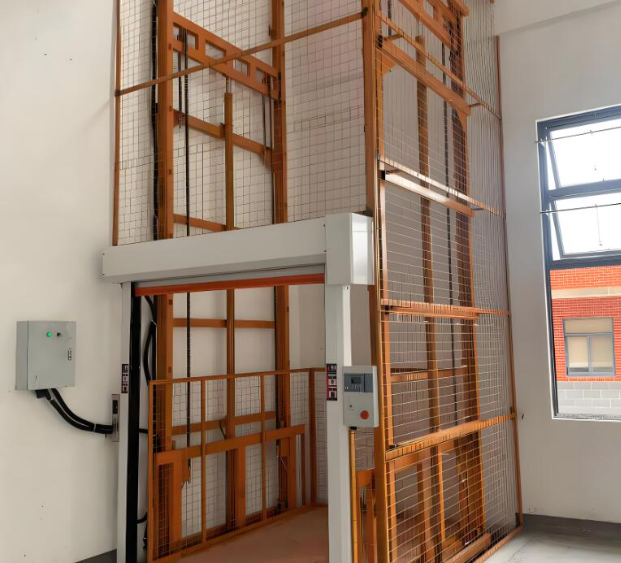 新洲升降货梯是特种设备码